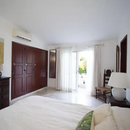 Sleeps 6 Pool Air Con Wifi * Vale do Lobo